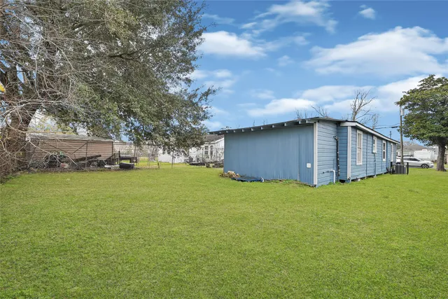 $1,350 | 6218 Woodrow Street, Texas City, TX 77591