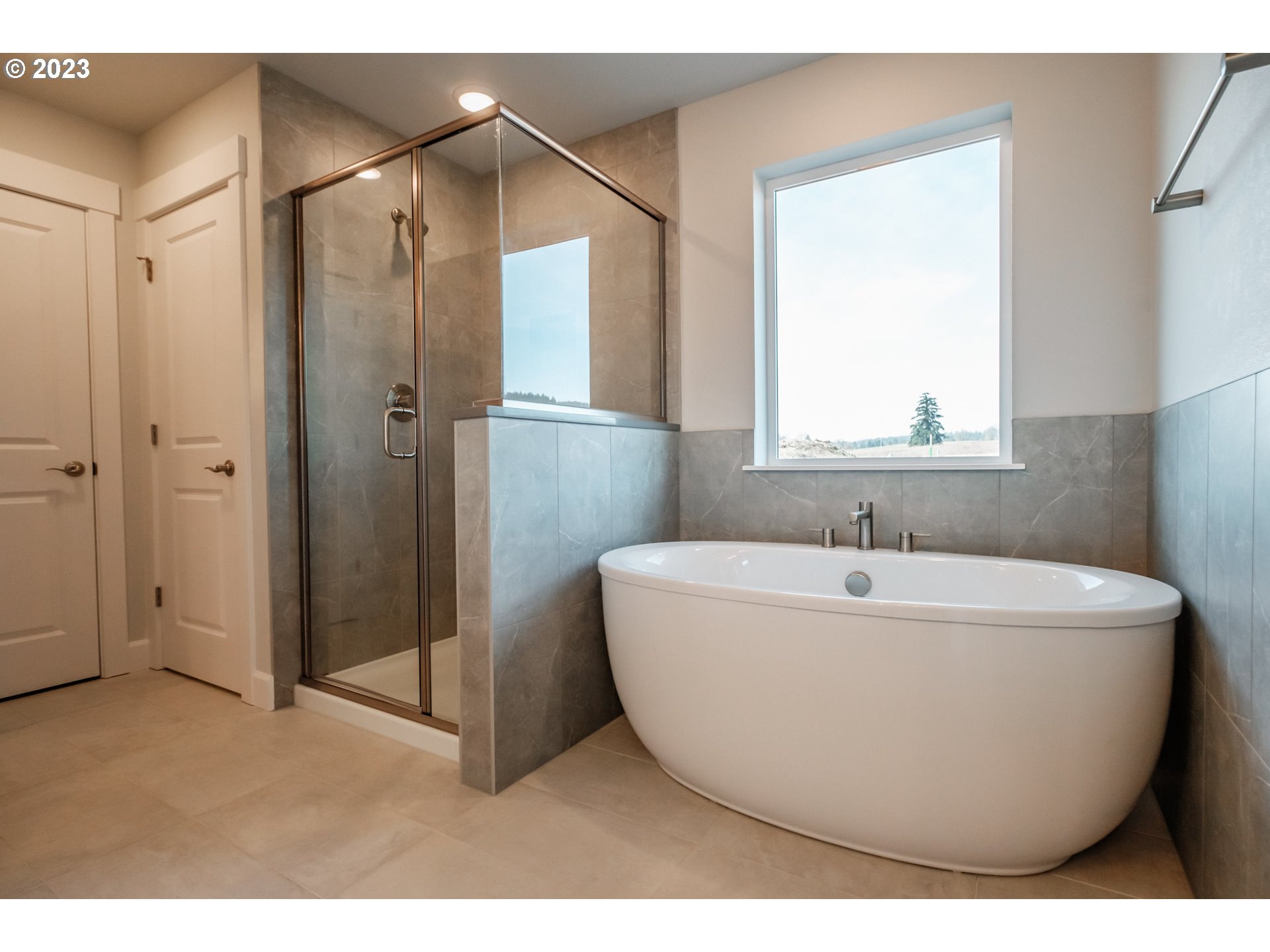 12343 Southwest Strobel Road Beaverton, OR 97007 - Photo 20 of 23 Gallery Image 20