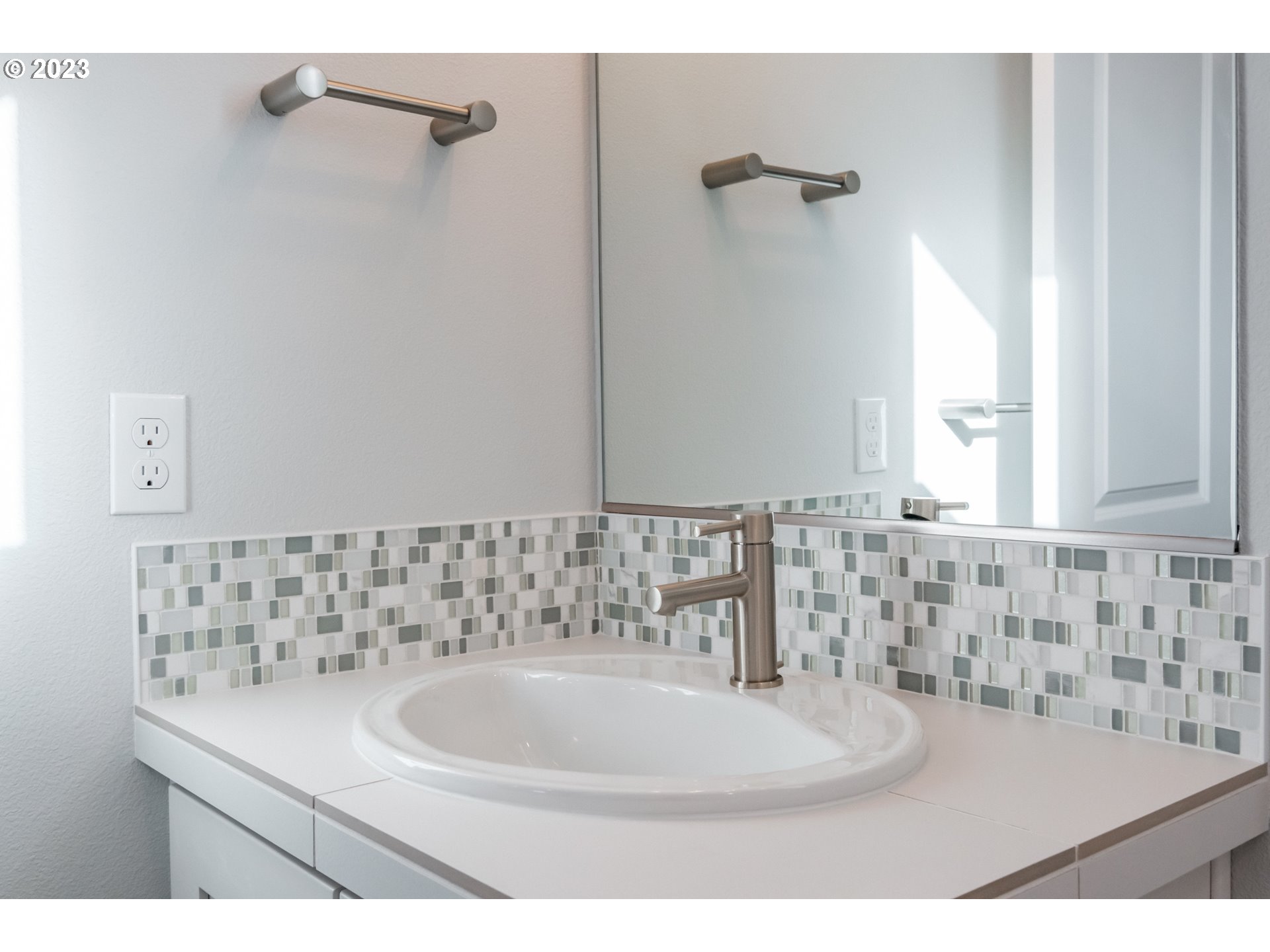 12343 Southwest Strobel Road Beaverton, OR 97007 - Photo 23 of 23 Gallery Image 23