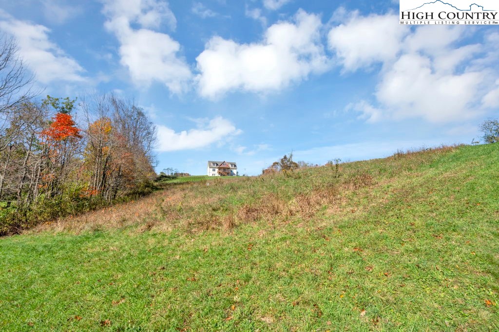 421 South Old Boone, NC 28607 - Photo 6 of 19