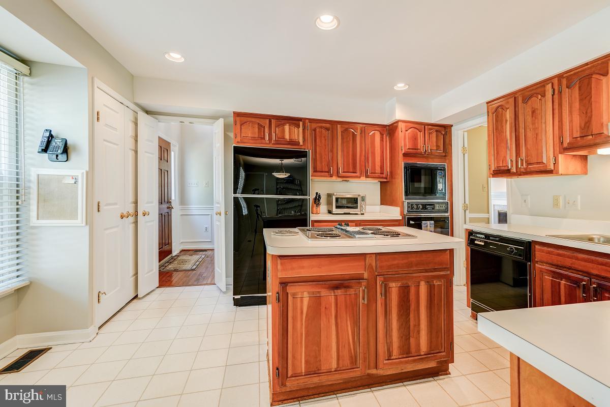 224 Midsummer Circle Gaithersburg, MD 20878 - Photo 18 of 40