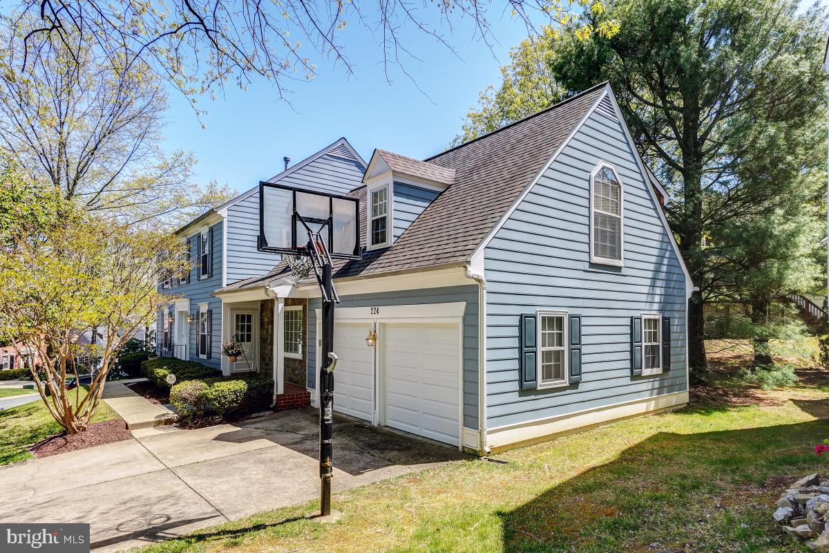 224 Midsummer Circle Gaithersburg, MD 20878 - Photo 4 of 40