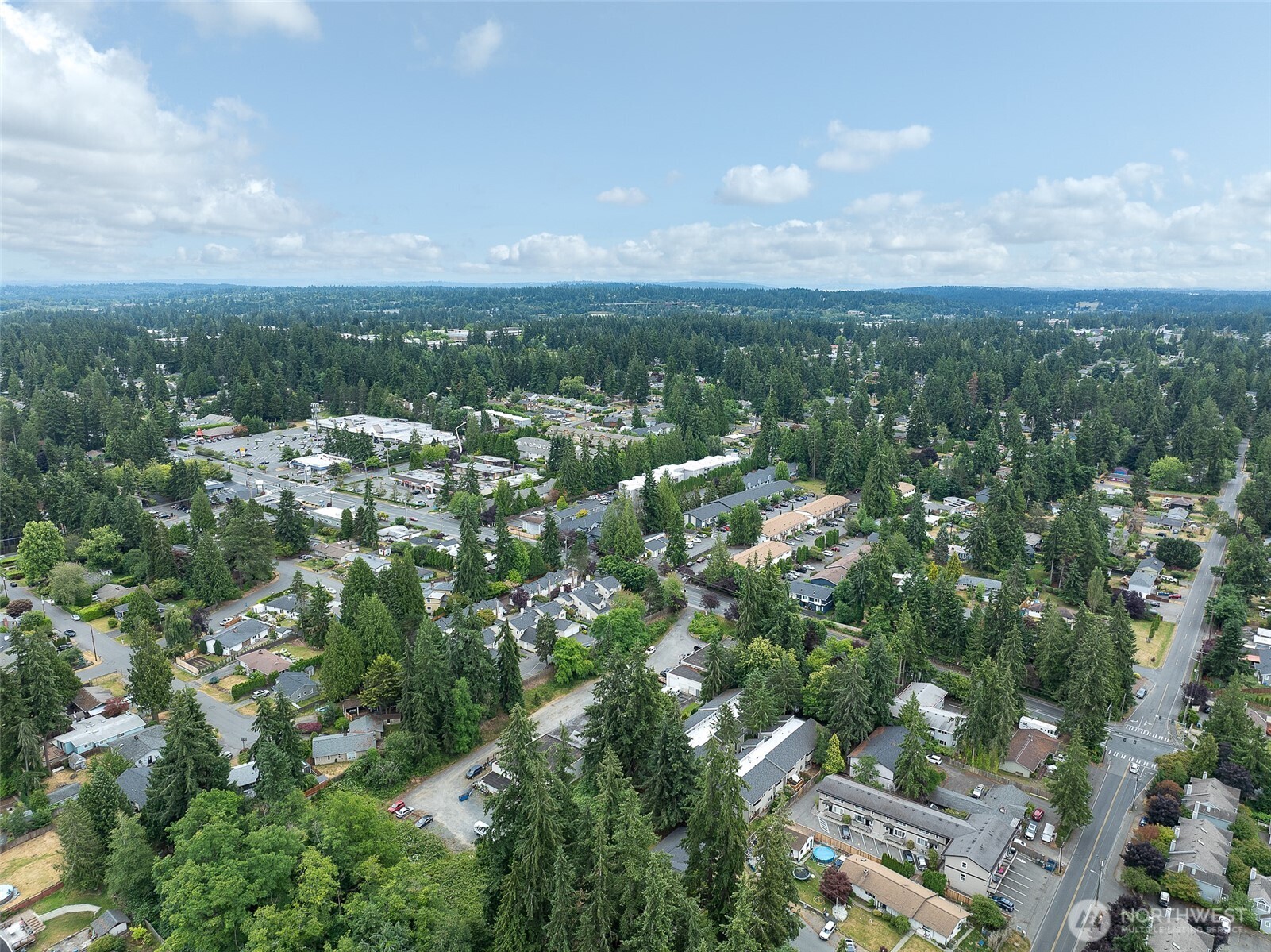 7901 196th Street Southwest, Unit 22 Edmonds, WA 98026 - Photo 32 of 34