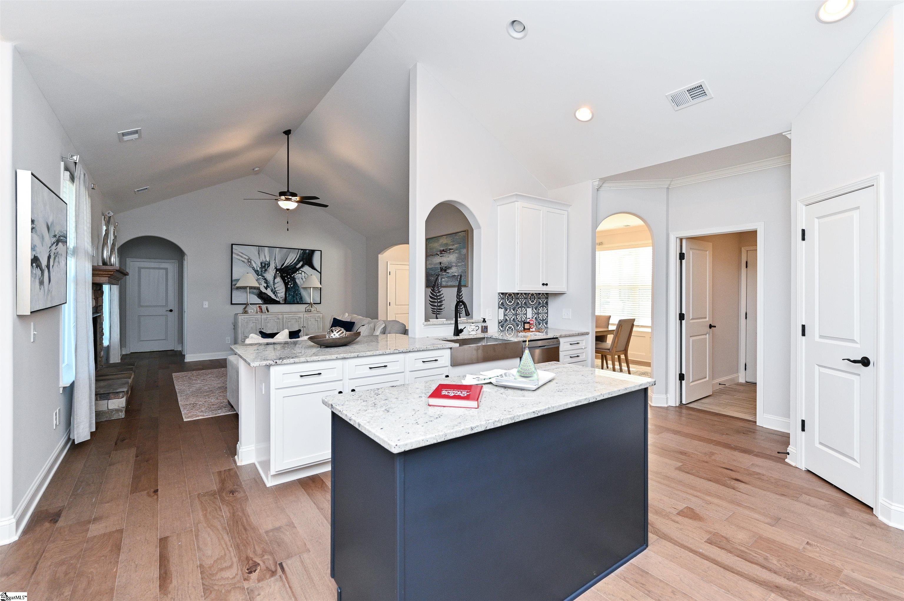1010 Linden Ridge Road Greer, SC 29651 - Photo 9 of 18 Gallery Image 9
