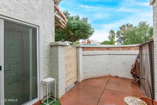 a view of outdoor space and garden