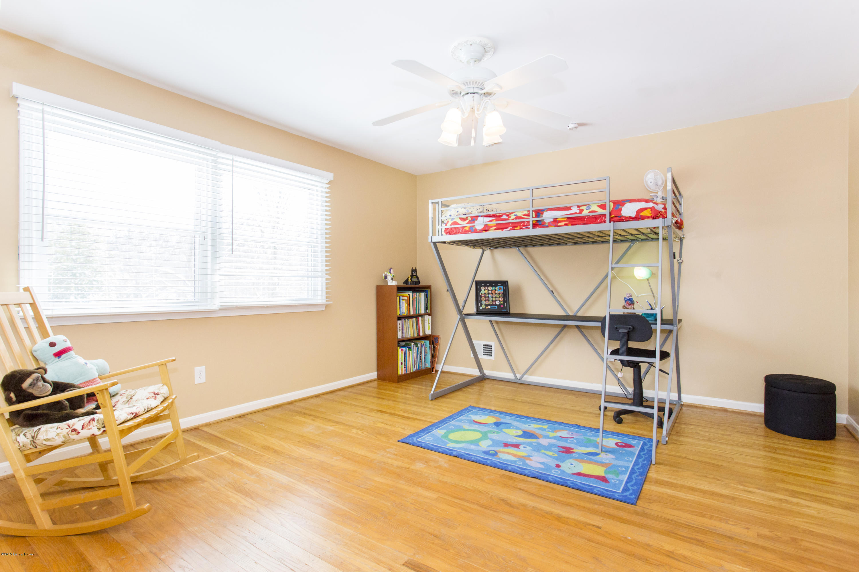 11501 Valley View Road Anchorage, KY 40223 - Photo 26 of 57 Bedroom 3