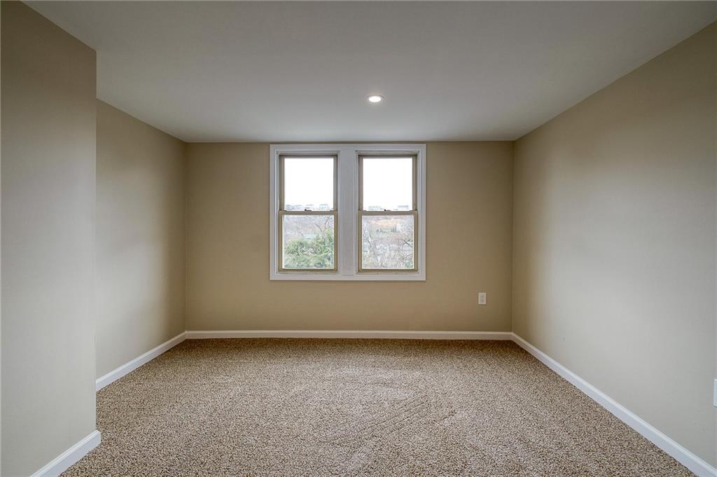 1194 Wilson Road Pittsburgh, PA 15236 - Photo 15 of 25 Gallery Image 15