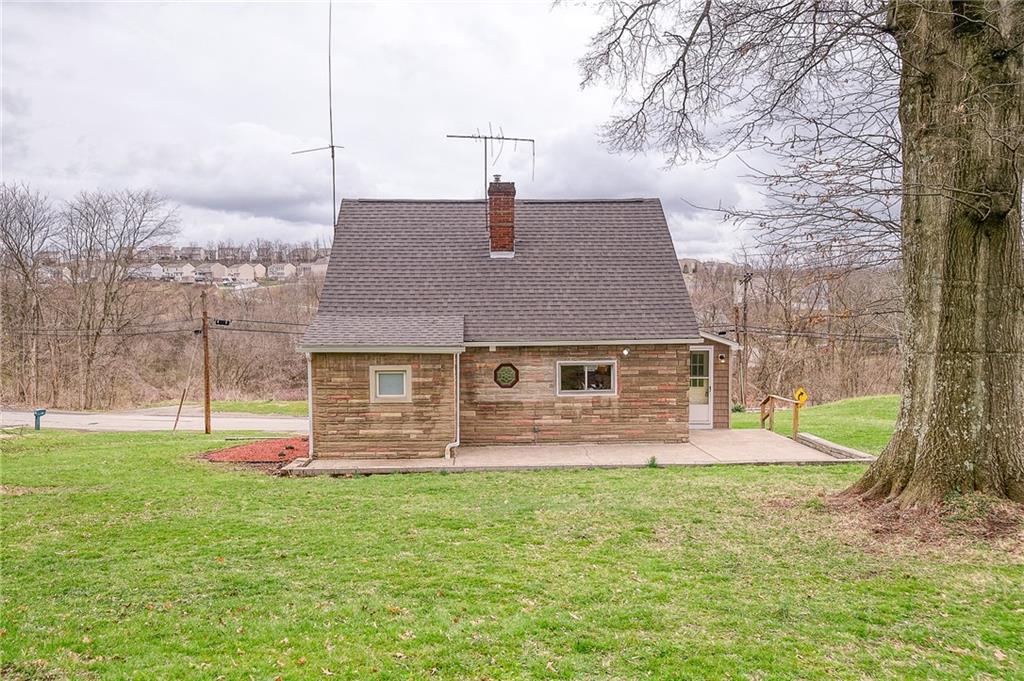 1194 Wilson Road Pittsburgh, PA 15236 - Photo 19 of 25 Gallery Image 19