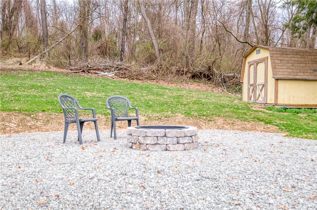 1194 Wilson Road Pittsburgh, PA 15236 - Photo 20 of 25 Gallery Image 20