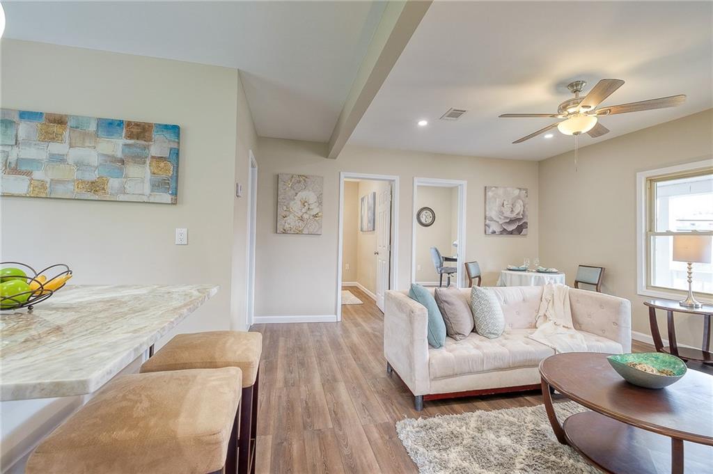 1194 Wilson Road Pittsburgh, PA 15236 - Photo 4 of 25 Gallery Image 4