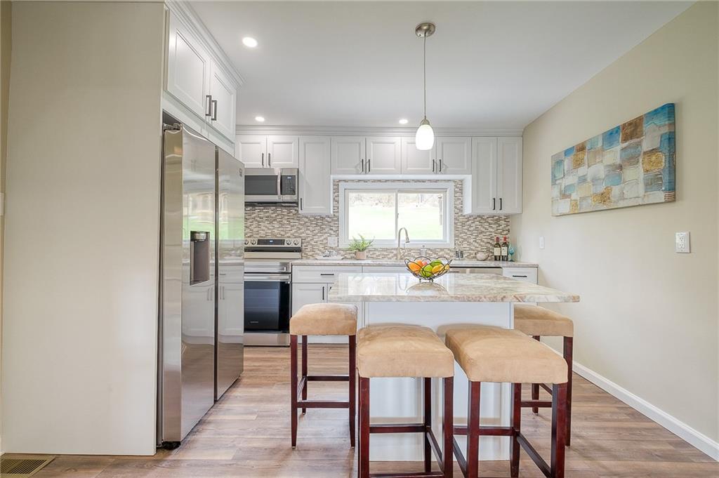 1194 Wilson Road Pittsburgh, PA 15236 - Photo 6 of 25 Gallery Image 6