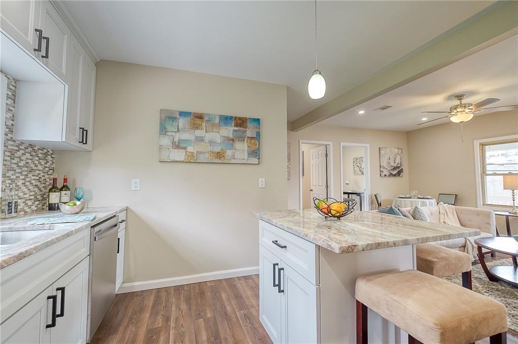 1194 Wilson Road Pittsburgh, PA 15236 - Photo 7 of 25 Gallery Image 7
