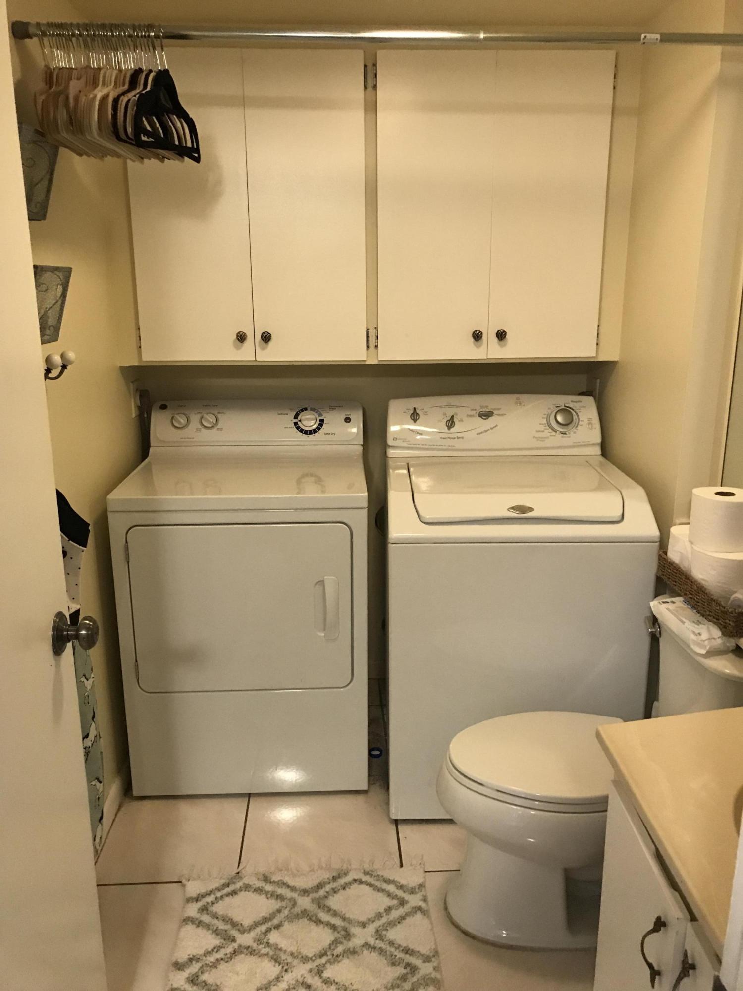 1902 19th Court Jupiter, FL 33477 - Photo 15 of 26 TnB9Ie2YQpuCgmm26FWpkw