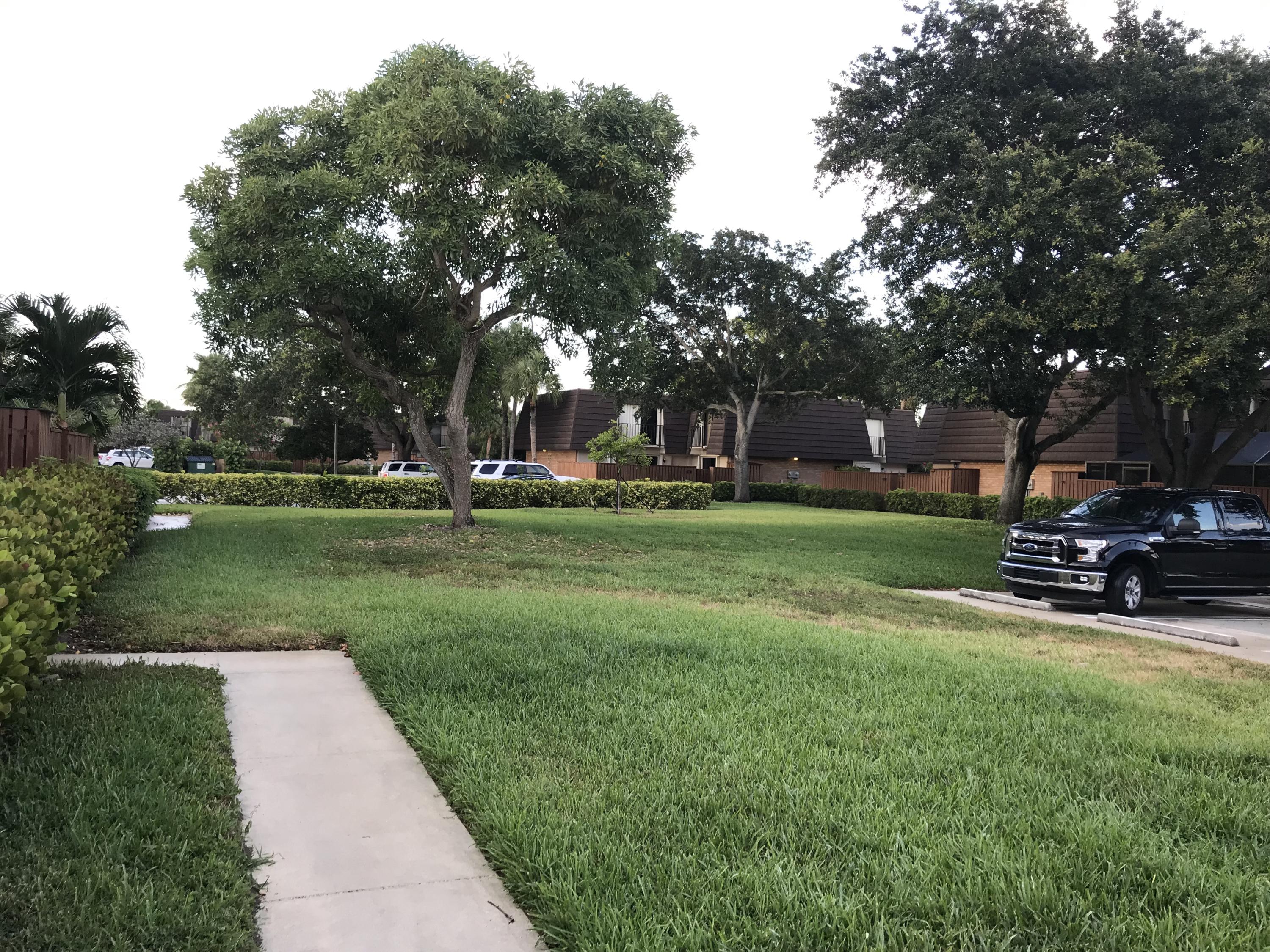 1902 19th Court Jupiter, FL 33477 - Photo 2 of 26 mc%%c2UhQQa72HWfLbY04A
