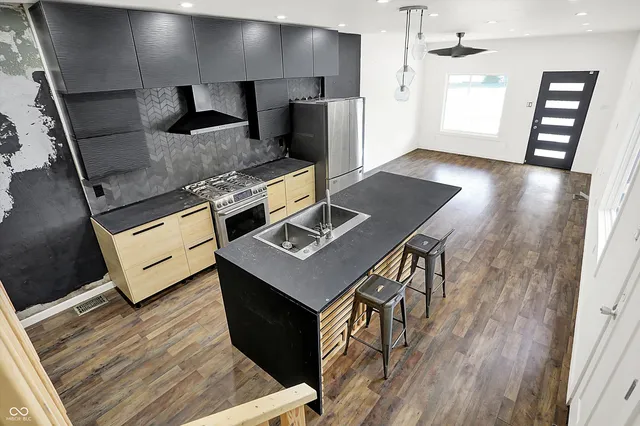 $189,000 | 1212 South Senate Avenue, Indianapolis, IN 46225