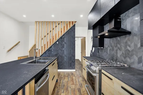 $189,000 | 1212 South Senate Avenue, Indianapolis, IN 46225