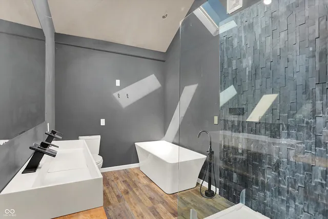 $189,000 | 1212 South Senate Avenue, Indianapolis, IN 46225