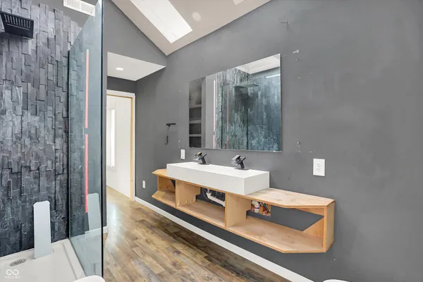 $189,000 | 1212 South Senate Avenue, Indianapolis, IN 46225