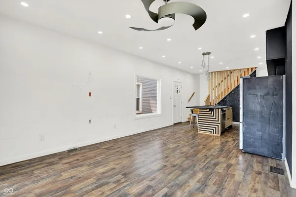 $189,000 | 1212 South Senate Avenue, Indianapolis, IN 46225