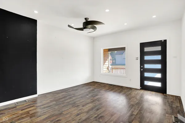 $189,000 | 1212 South Senate Avenue, Indianapolis, IN 46225