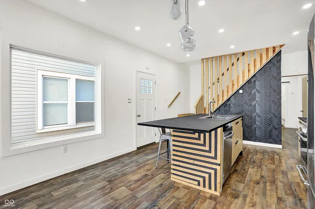 $189,000 | 1212 South Senate Avenue, Indianapolis, IN 46225