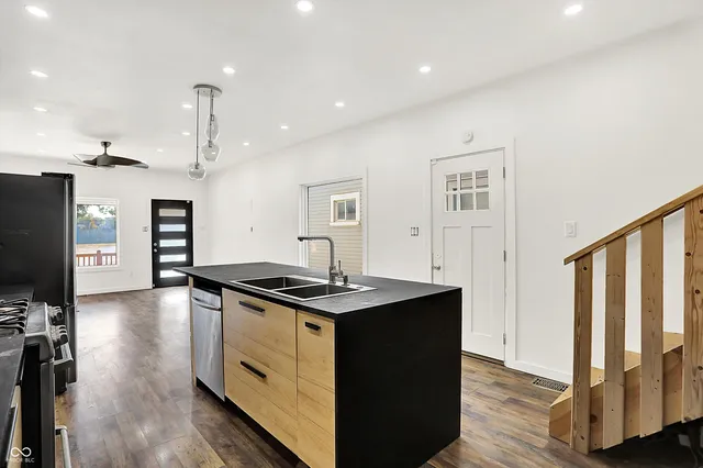 $189,000 | 1212 South Senate Avenue, Indianapolis, IN 46225