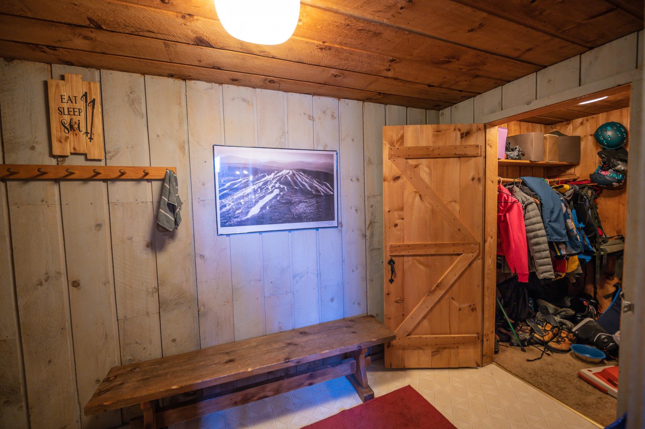 24 Meadow View Road Wilmington, VT 05363 - Photo 15 of 27 Gallery Image 15