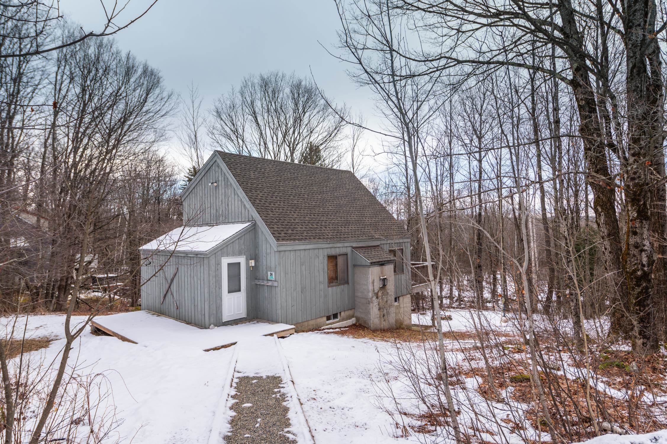 24 Meadow View Road Wilmington, VT 05363 - Photo 16 of 27 Gallery Image 16