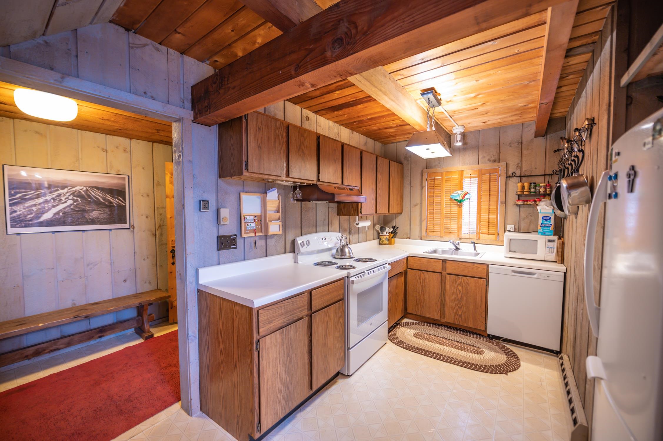 24 Meadow View Road Wilmington, VT 05363 - Photo 5 of 27 Gallery Image 5