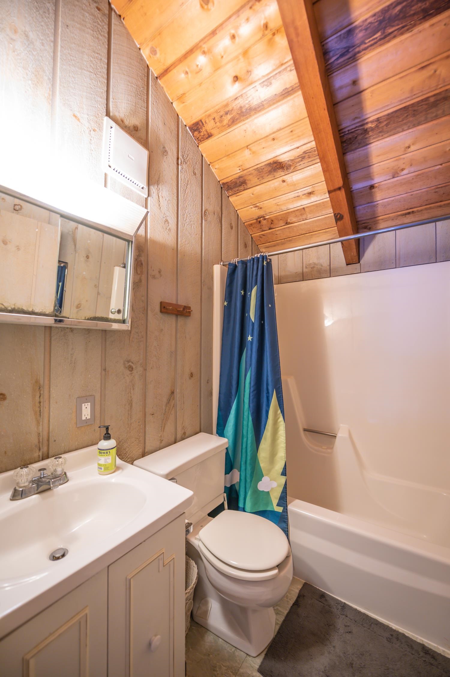 24 Meadow View Road Wilmington, VT 05363 - Photo 10 of 27 Gallery Image 10
