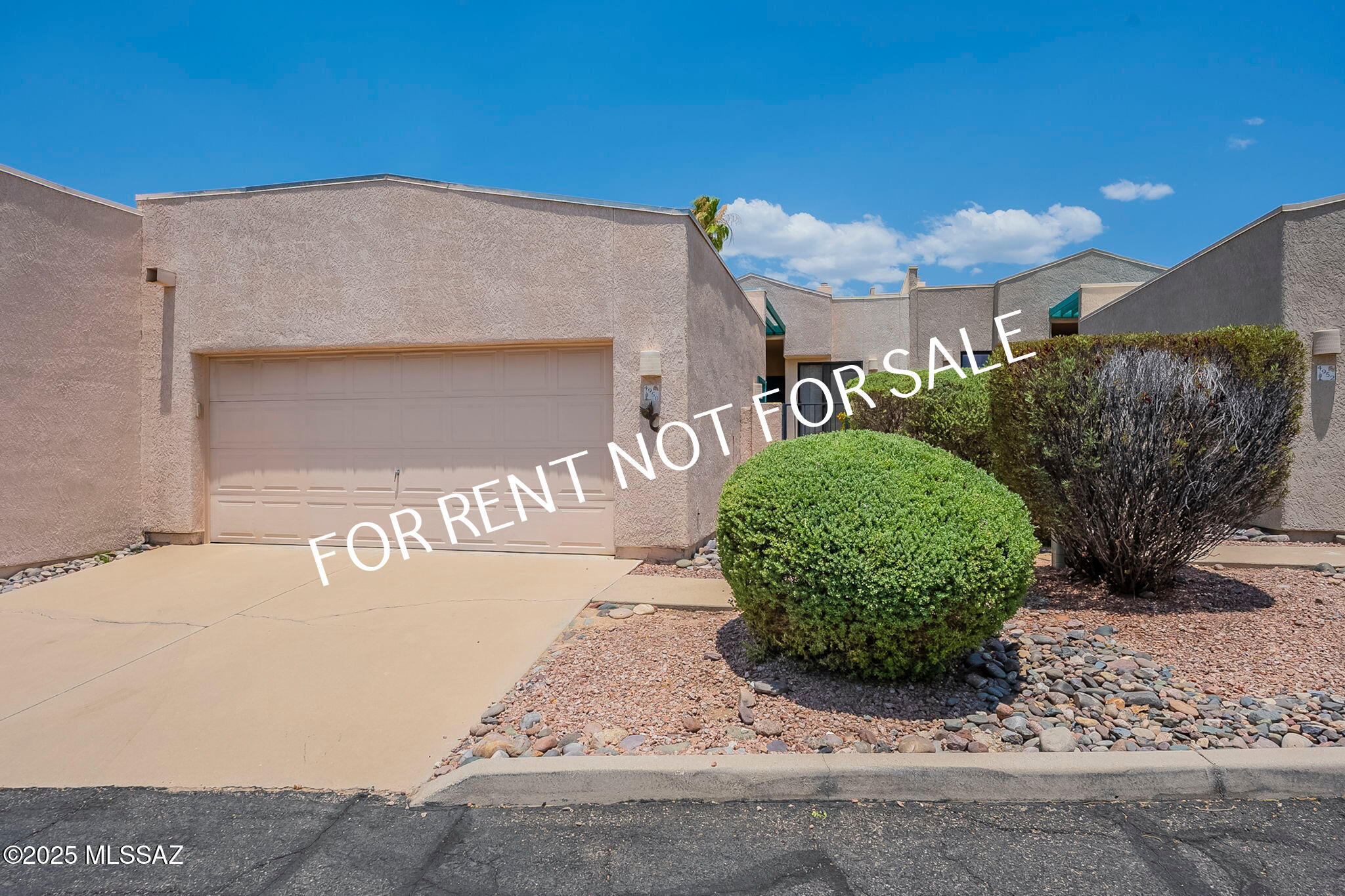 4950 North Valle Road Tucson, AZ 85750 - Photo 2 of 42