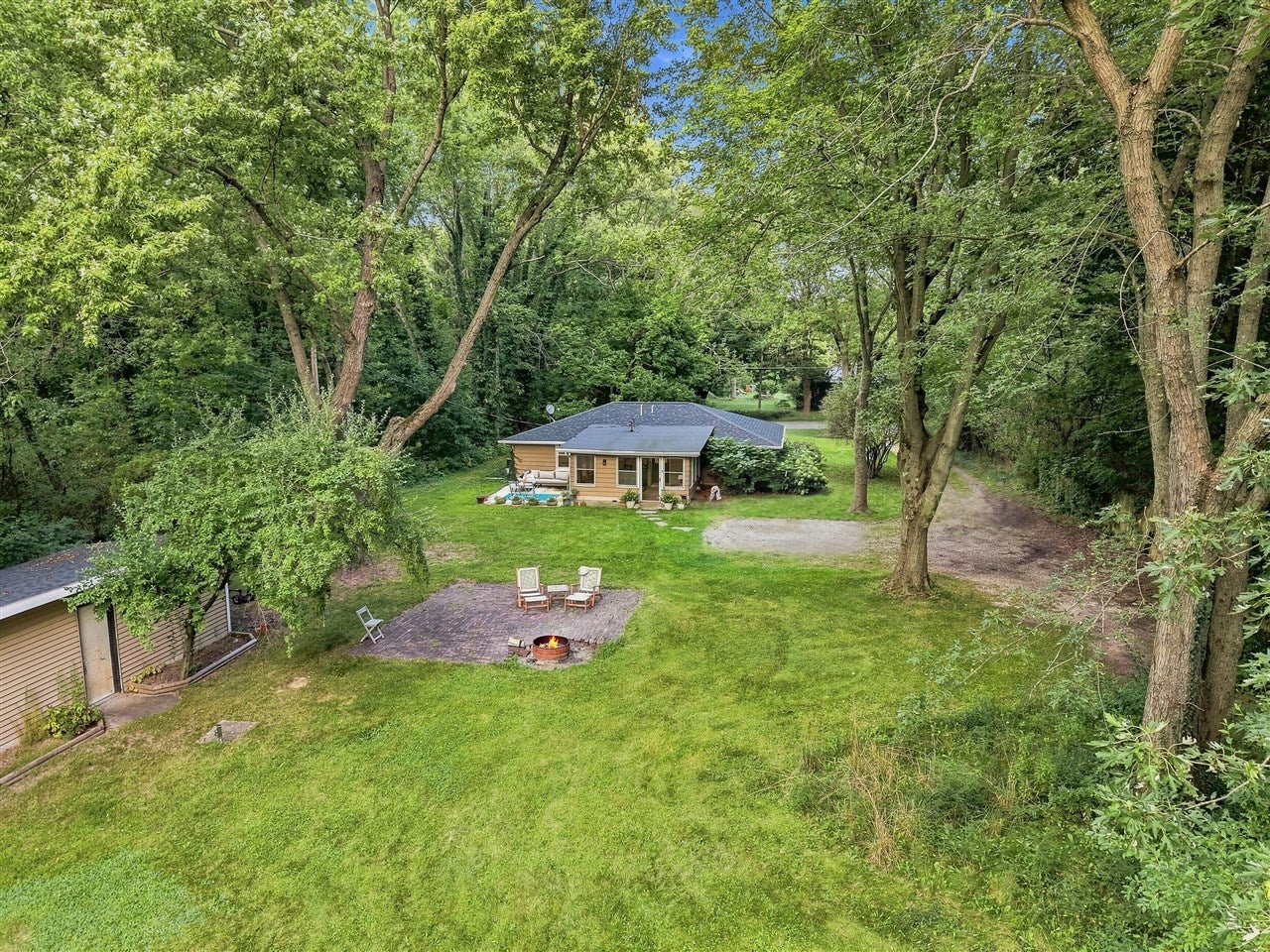 4292 Pier Road Benton Harbor, MI 49022 - Photo 24 of 28 Gallery Image 24