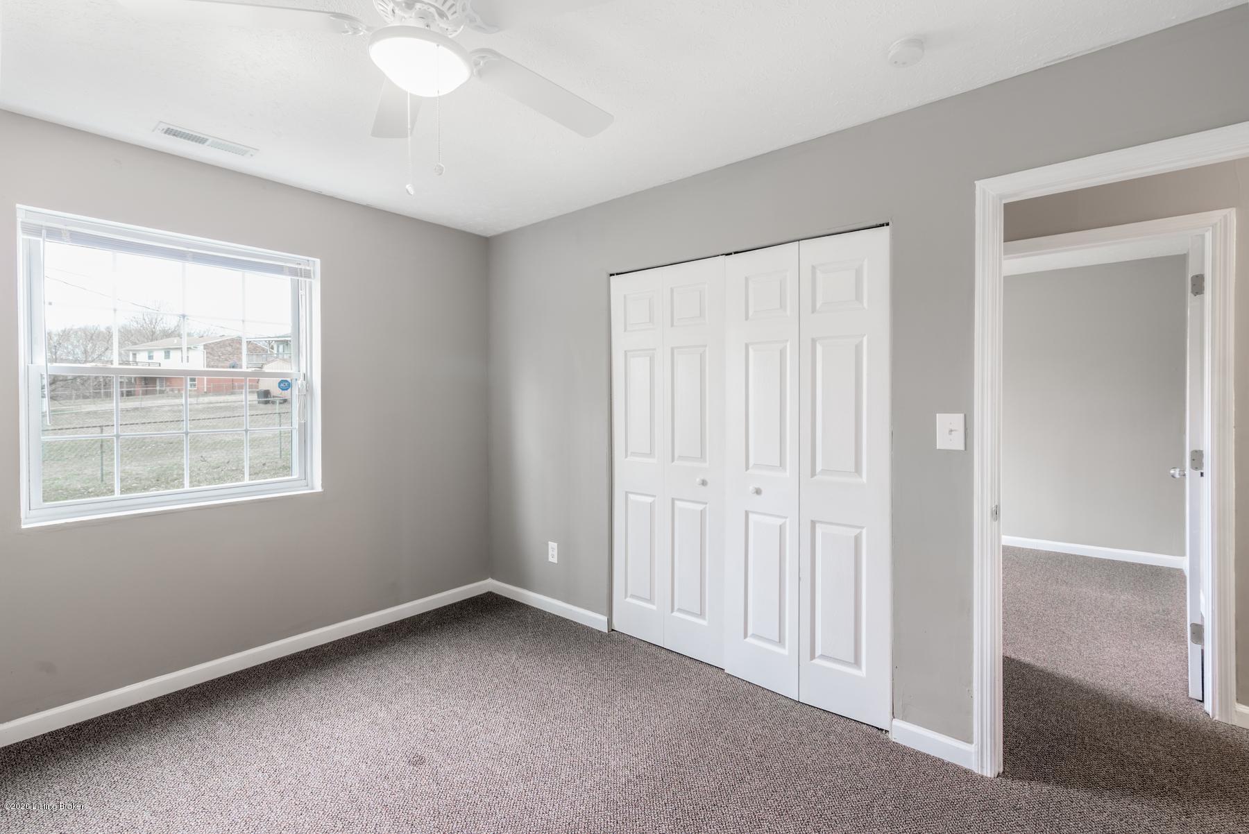 2487 Lake Road Radcliff, KY 40160 - Photo 25 of 30 025