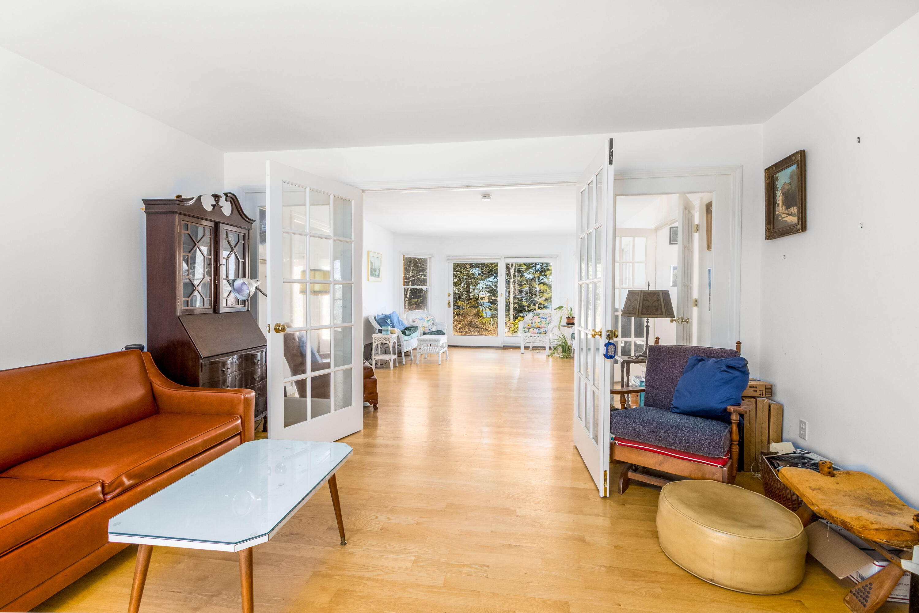104 Seapine Road North Chatham, MA 02650 - Photo 13 of 36 a living room with furniture and a wooden floor