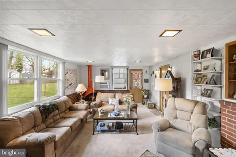$350,000 | 2940 Stoney Creek Road, Norristown, PA 19401