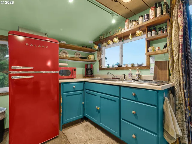 $365,000 | 92650 Claremont Road, Astoria, OR 97103