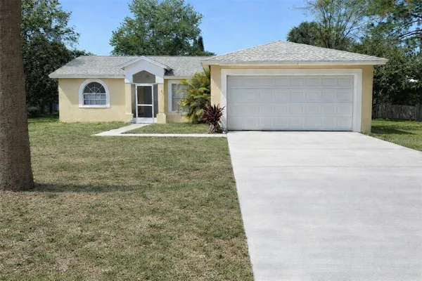$2,150 | 15640 Kensington Trail, Clermont, FL 34711