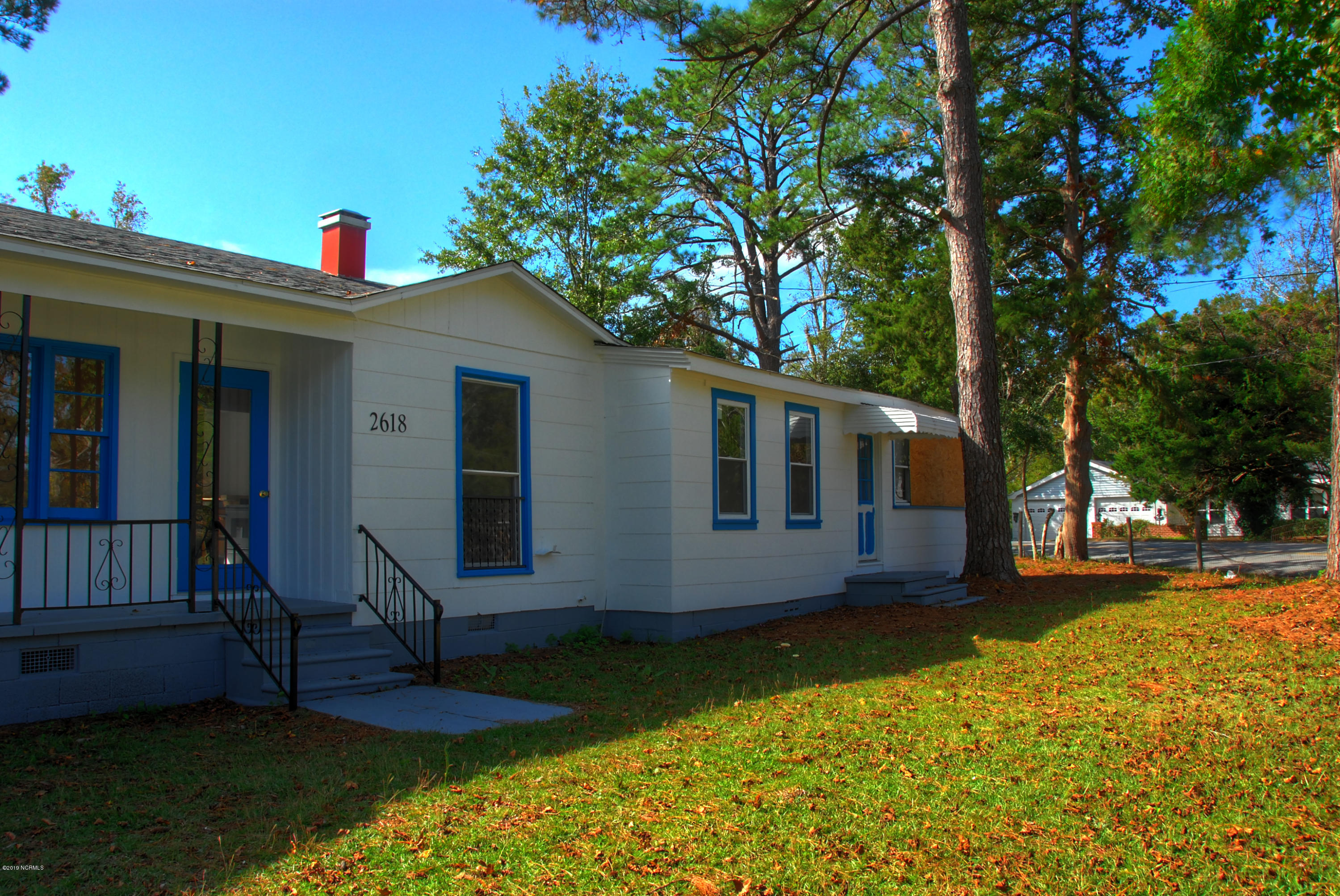 2618 Mayberry Loop Road Morehead City, NC 28557 - Photo 2 of 10 Duplex w/ (2) separate parking areas!