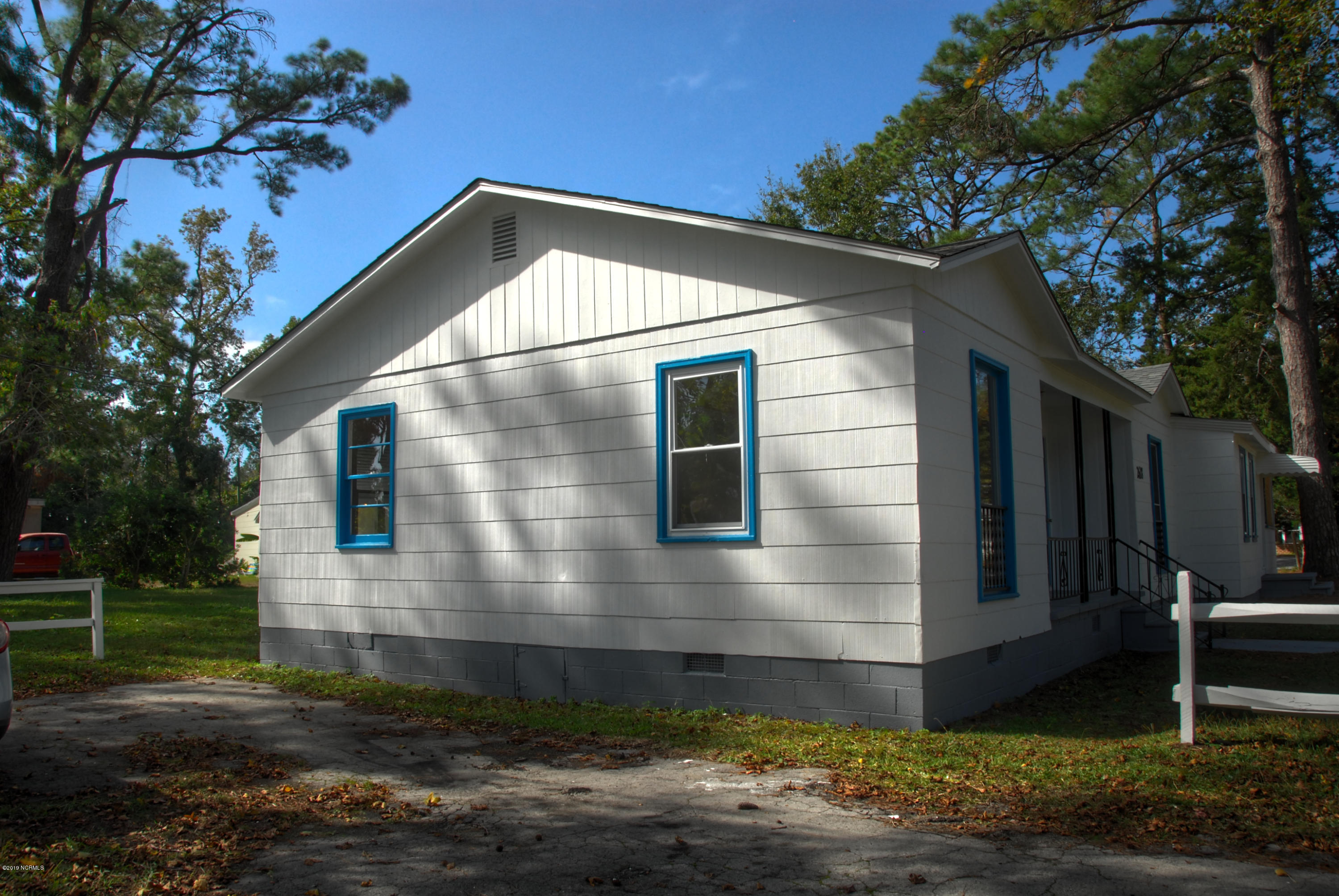 2618 Mayberry Loop Road Morehead City, NC 28557 - Photo 3 of 10 A-Side has paved parking!