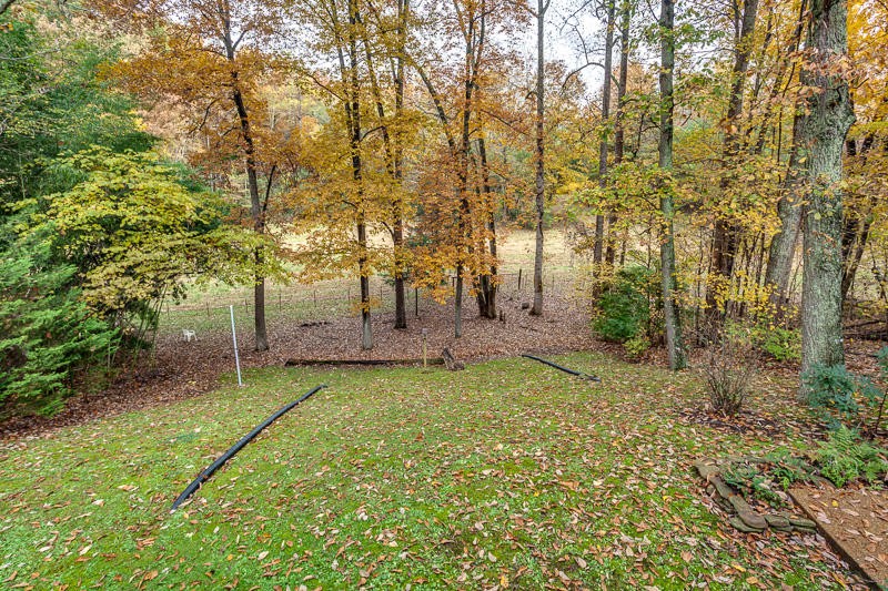 6705 Cate Road Powell, TN 37849 - Photo 12 of 40 Gallery Image 12