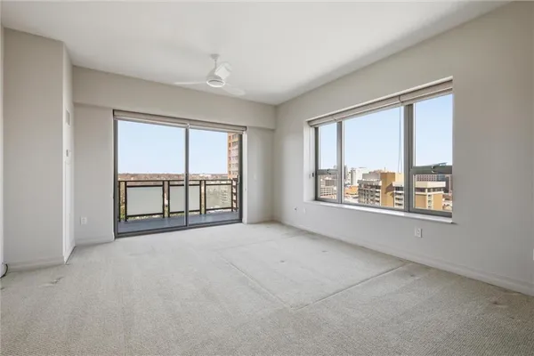 $995,000 | 4950 Central Street, Unit 702, Kansas City, MO 64112