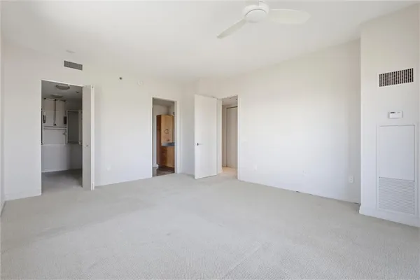 $995,000 | 4950 Central Street, Unit 702, Kansas City, MO 64112