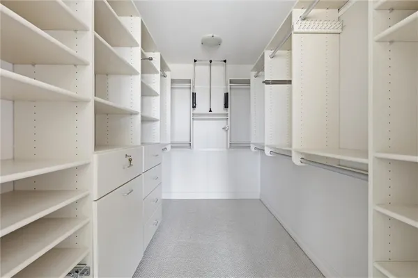 $995,000 | 4950 Central Street, Unit 702, Kansas City, MO 64112