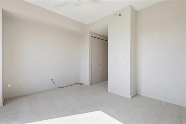 $995,000 | 4950 Central Street, Unit 702, Kansas City, MO 64112