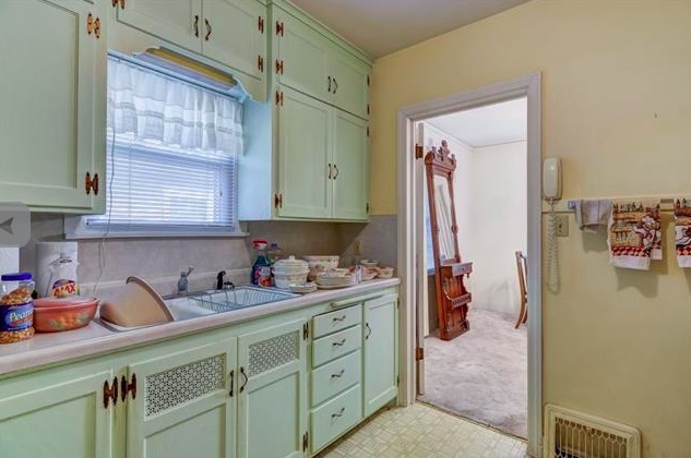 1425 West Circle Road Peoria, IL 61604 - Photo 7 of 22 Gallery Image 7