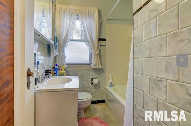 1425 West Circle Road Peoria, IL 61604 - Photo 10 of 22 Gallery Image 10