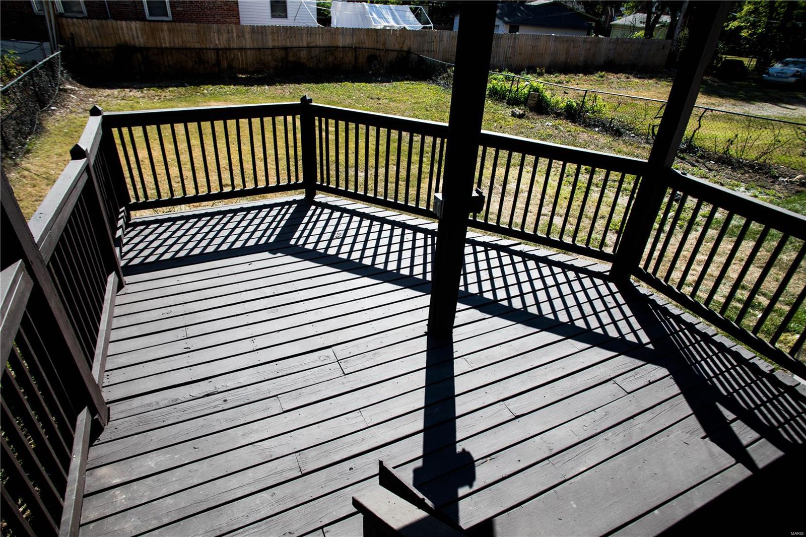 1090 Roth Avenue St. Louis, MO 63130 - Photo 29 of 33