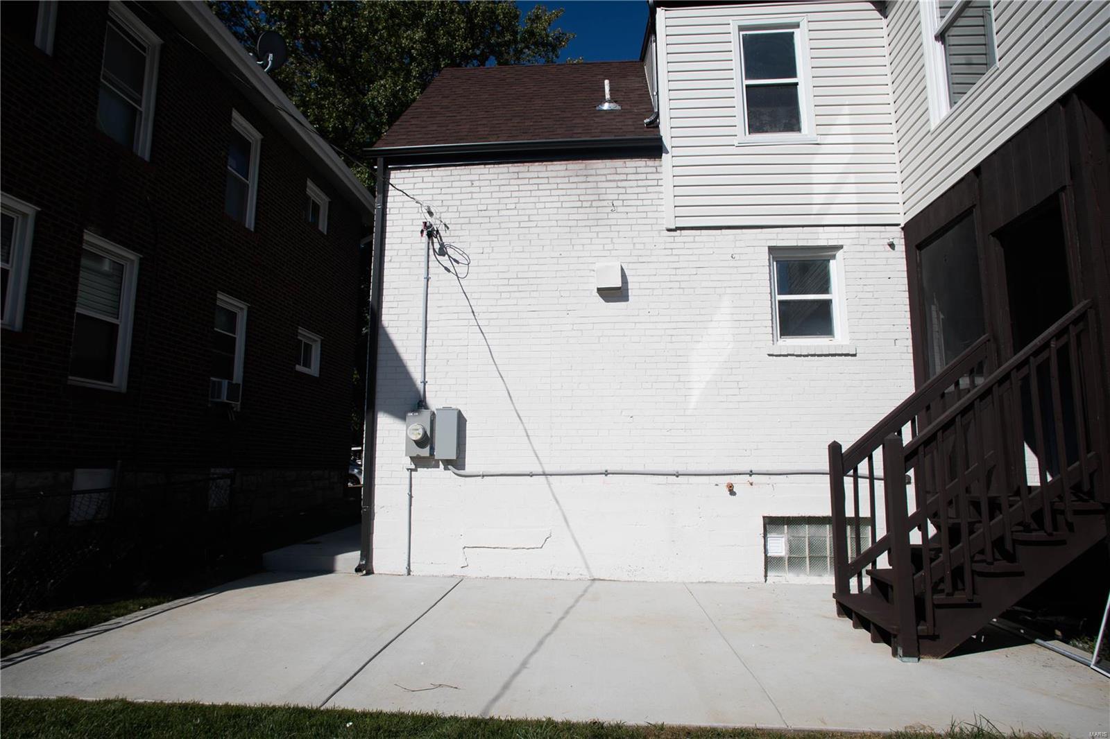 1090 Roth Avenue St. Louis, MO 63130 - Photo 31 of 33