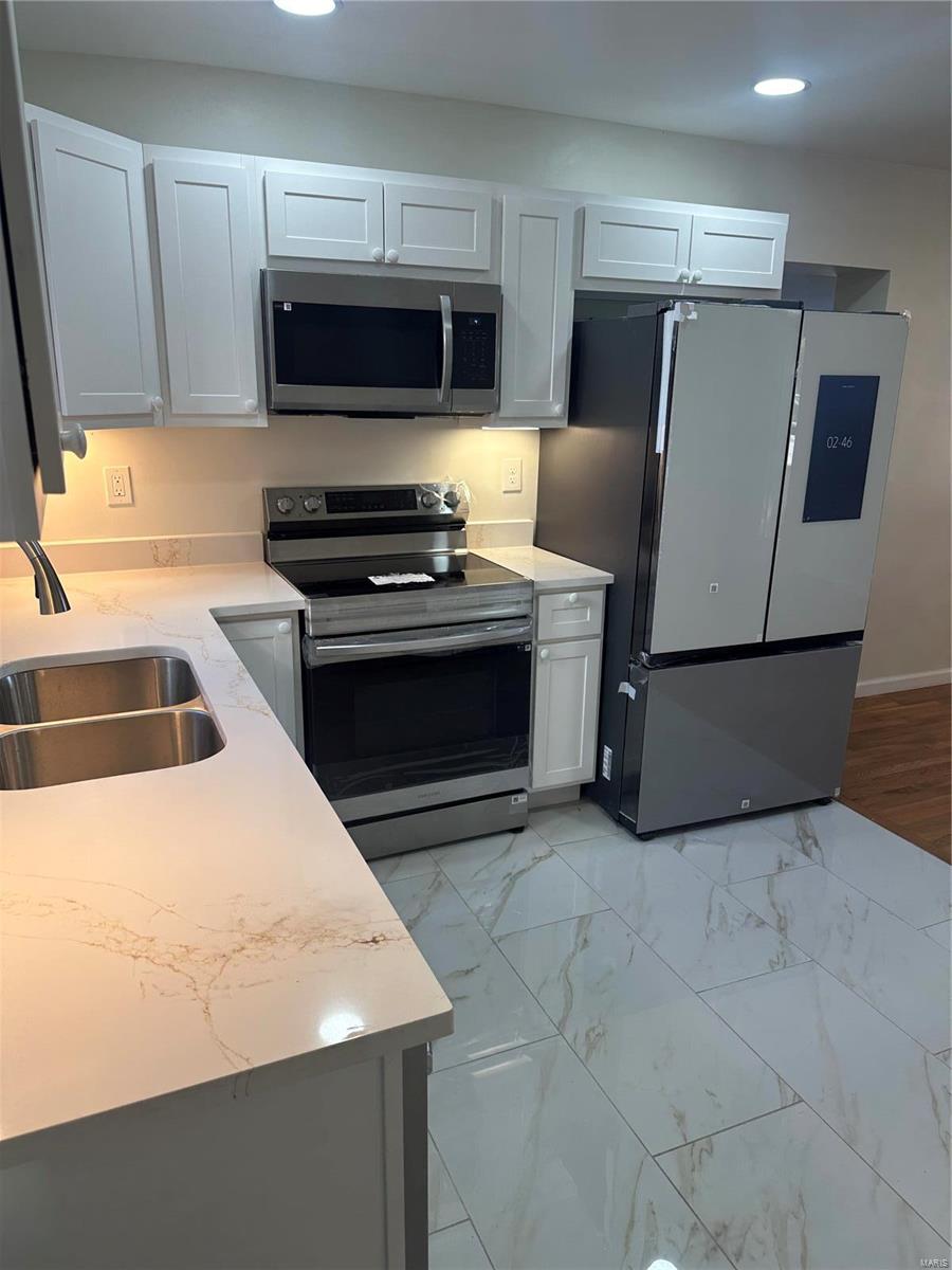 1090 Roth Avenue St. Louis, MO 63130 - Photo 9 of 33