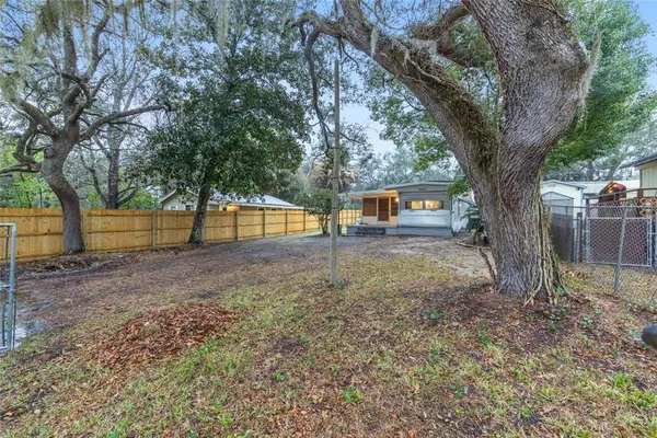 $1,100 | 2142 Southeast 185th Terrace, Silver Springs, FL 34488